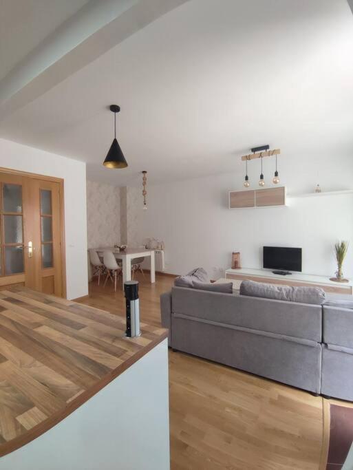 El Barraco Casa Tatas Precioso Piso Recien Reformado 아파트 외부 사진